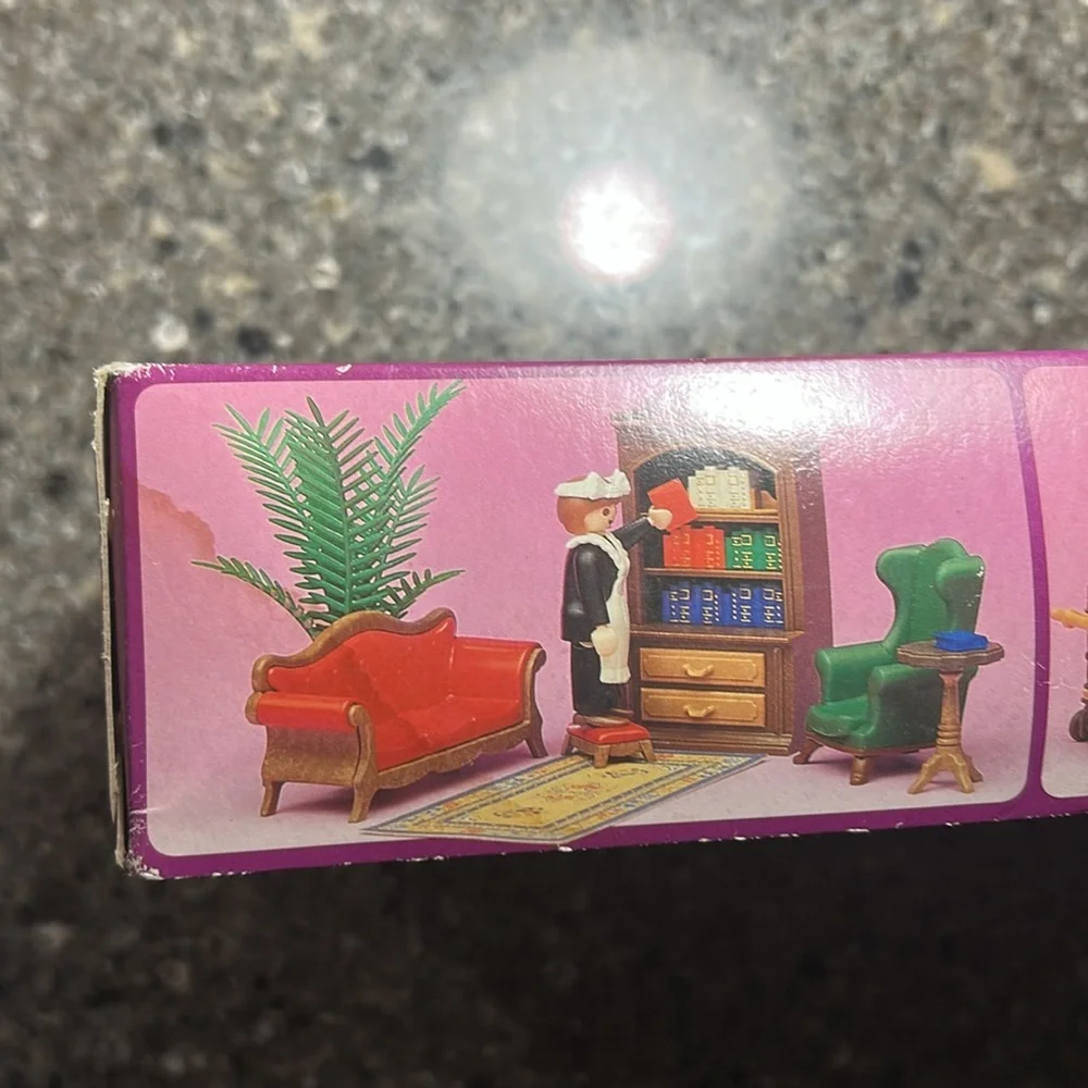 Playmobil never opened